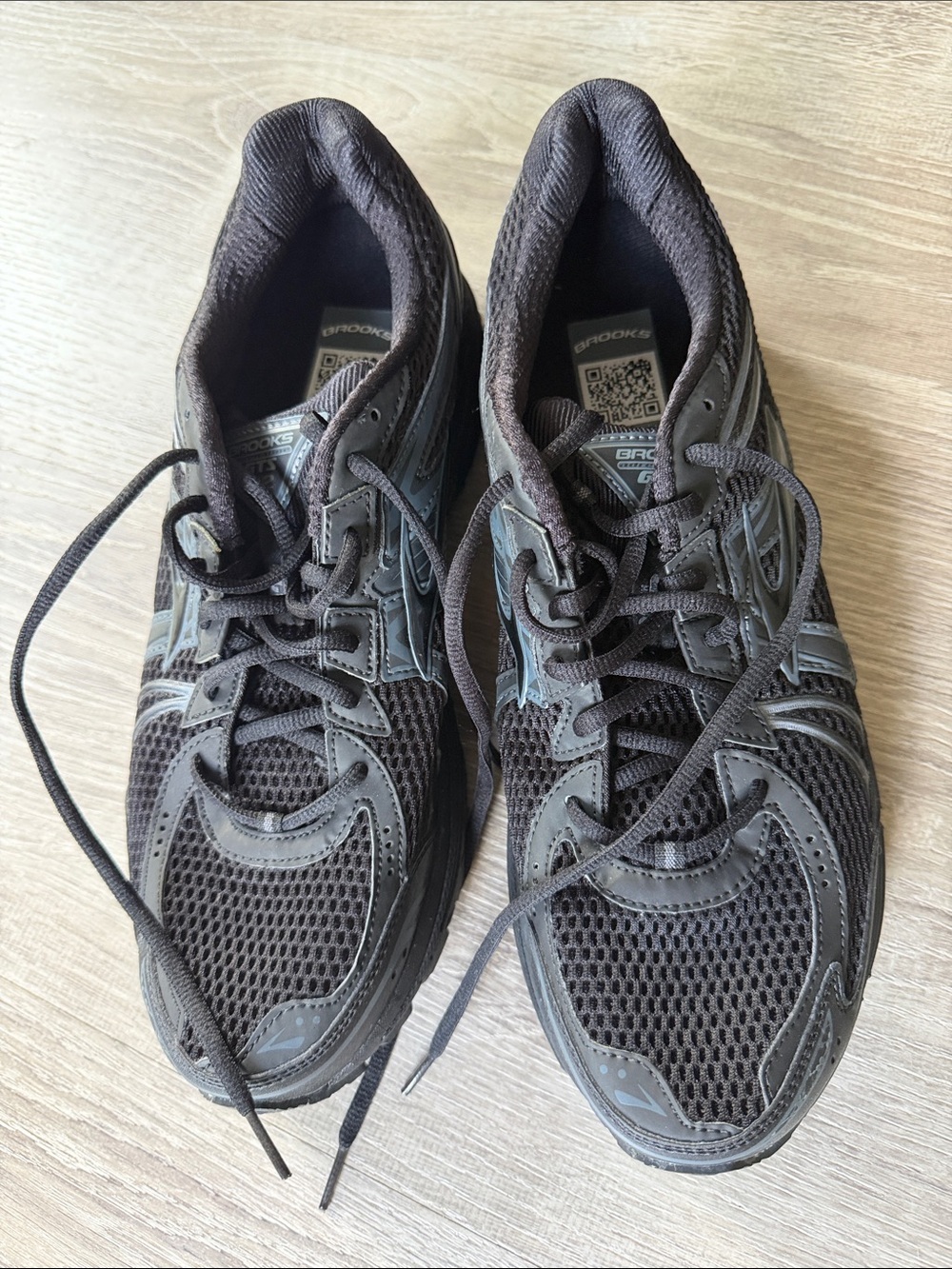 NEW Brooks Men's Athletic Running Shoes - size 13 men's